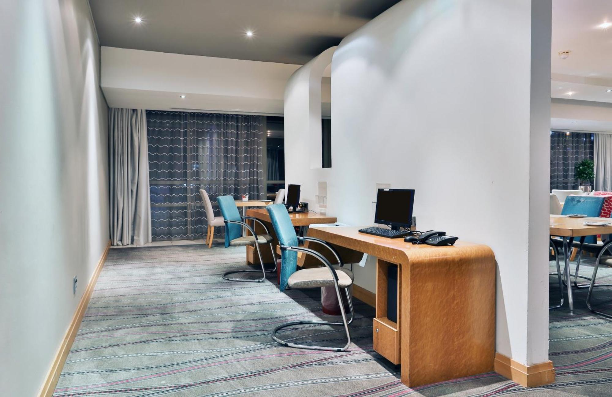 Holiday Inn Express Durban - Umhlanga By Ihg Exterior foto